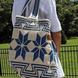 Wayuu Geometric Mochilón Large Bucket Bag – Handwoven Blue & Beige Tote