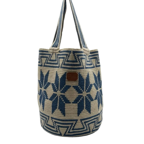 Wayuu Geometric Mochilón Large Bucket Bag – Handwoven Blue & Beige Tote