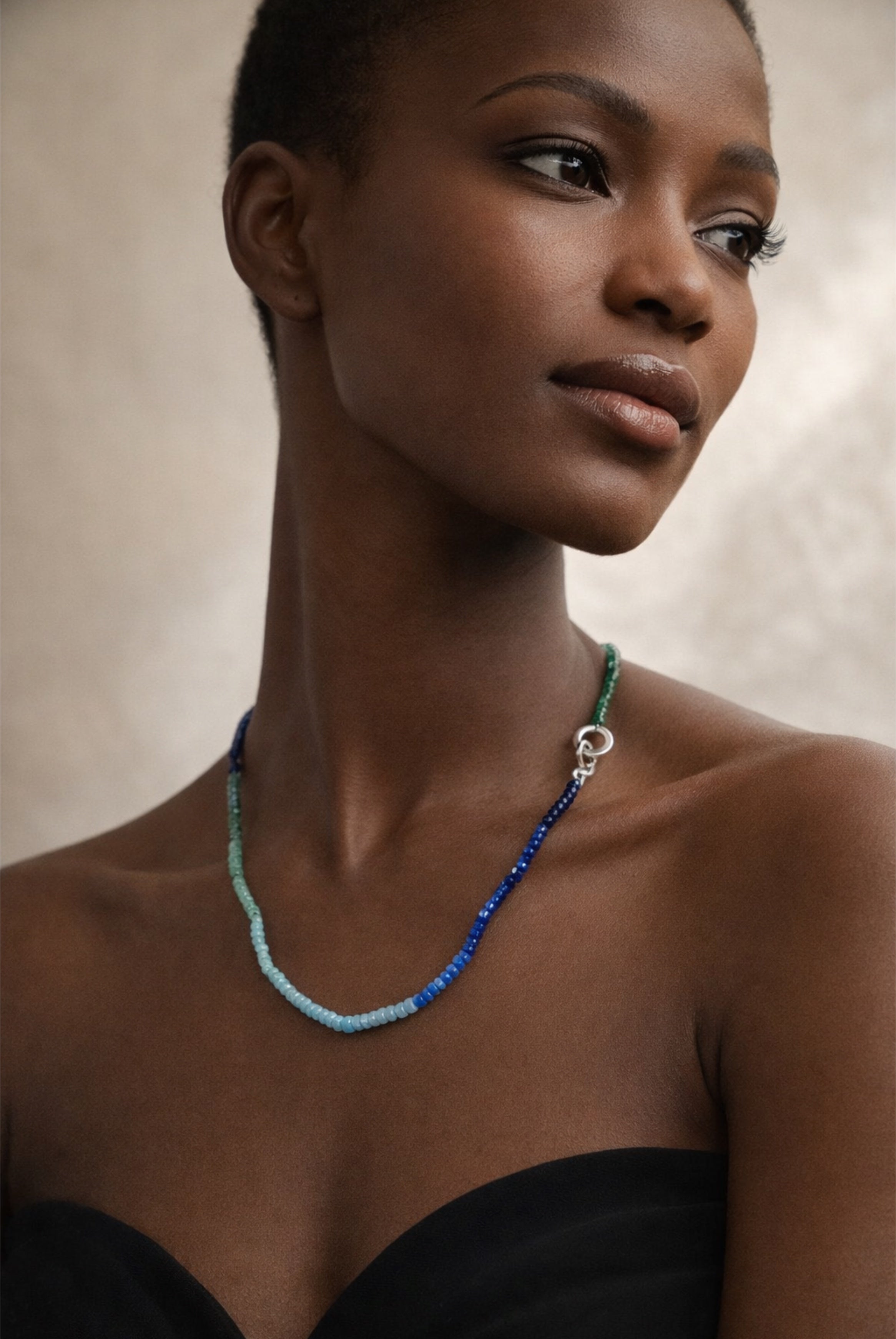 Riverbend Wave Short Jewelry Necklace (Blue/Green)