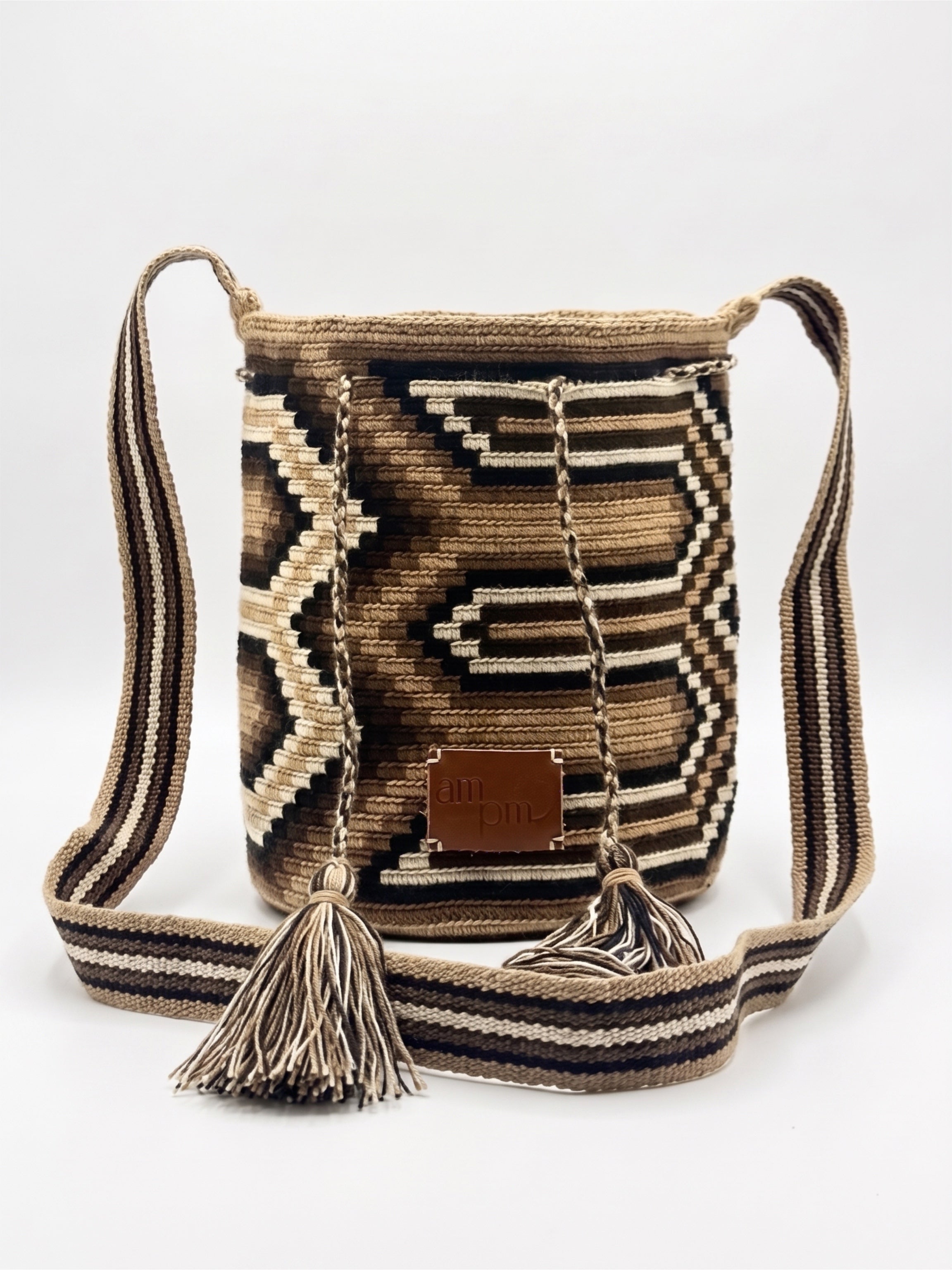 Wayuu Earth Tone Geometric Mochila Small Crossbody – Handwoven Brown Camel Black & Beige