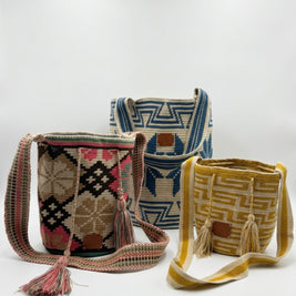 #21 Wayuu Geometric Mochilón Large Bucket Bag – Handwoven Navy Blue & Beige Tote