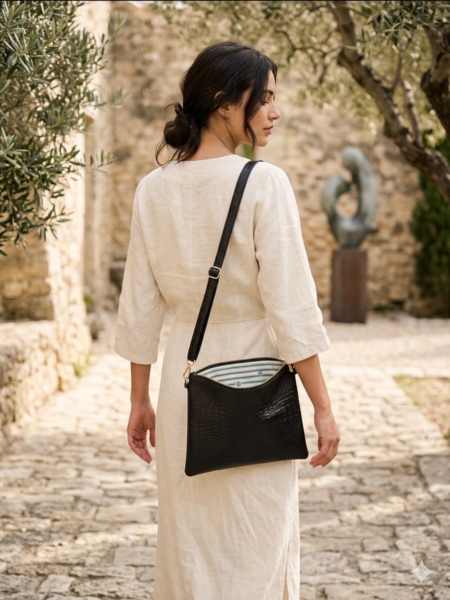 AMPMsis Original Mini Leather Crossbody Bag – Navy Blue –  Soft Finish - Bogota Crafted