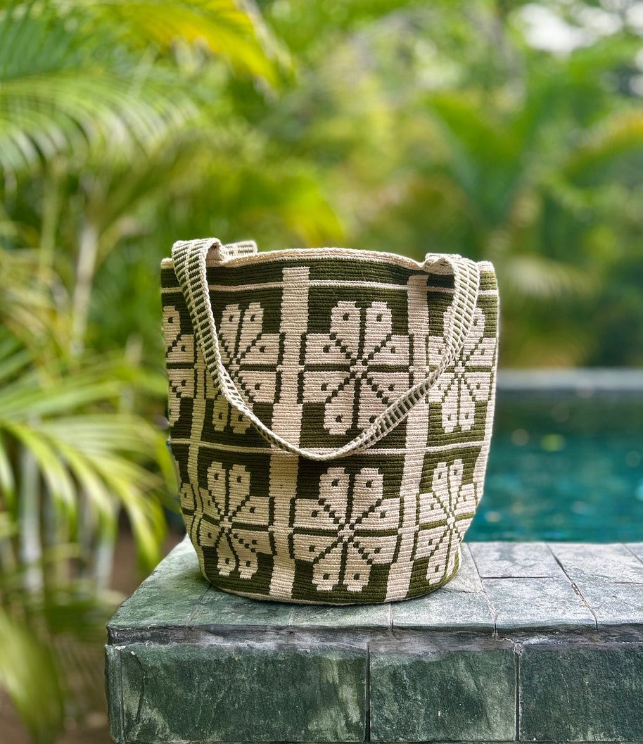 Mairu Wayuu Mochilon Bag– Handwoven Crochet Shoulder Bag from Colombia