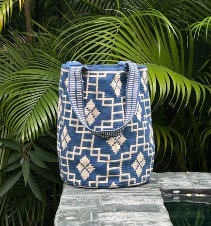 Mayra Rombos Azul Backpack