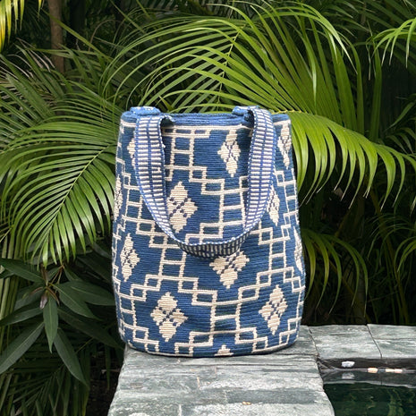 Mayra Rombos Azul Backpack