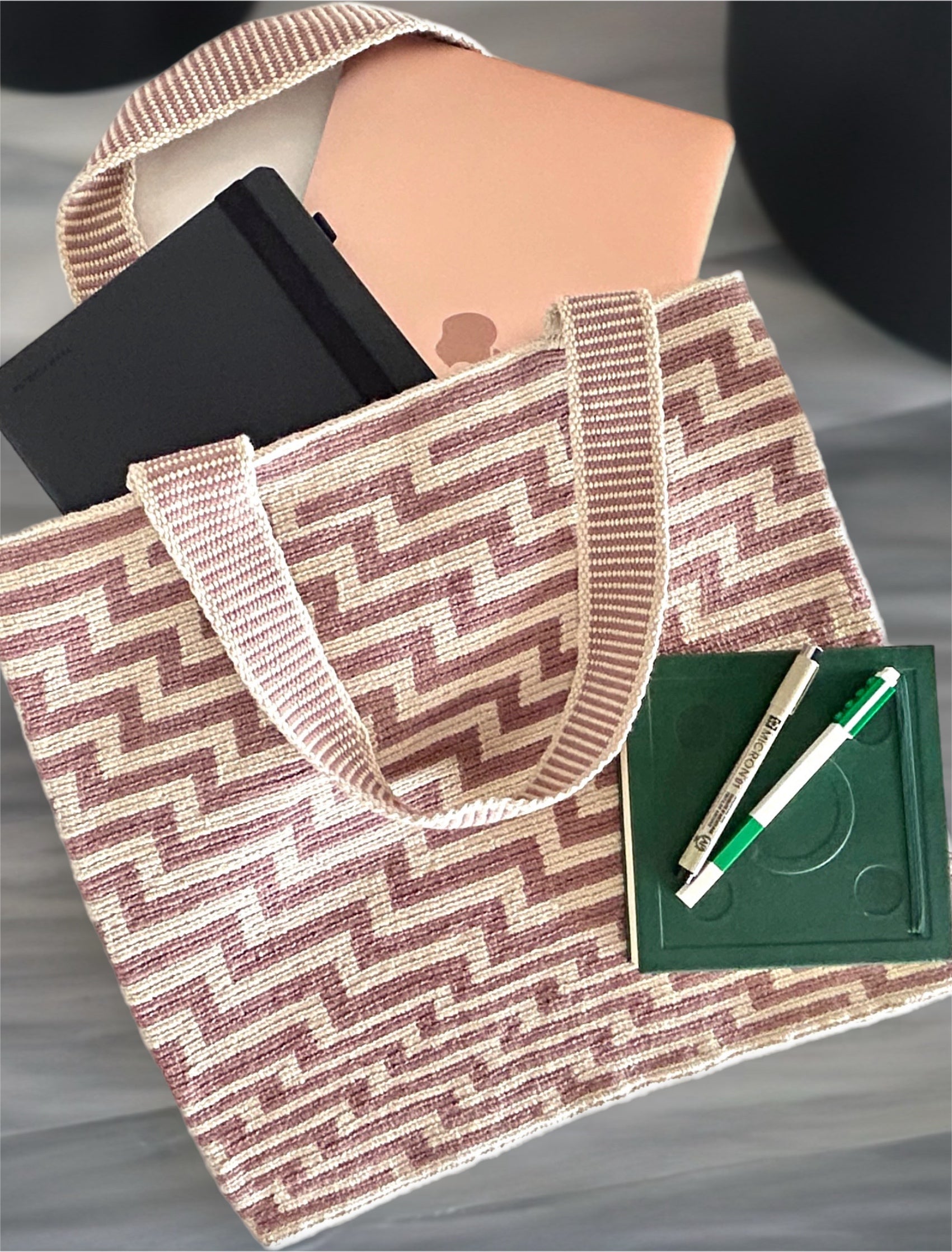 Handmade Tote Pink Zigzag PC Case