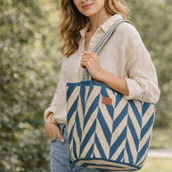 Irunu Wayuu Mochilon Bag – Neutral Geometric Handwoven Crochet Bag