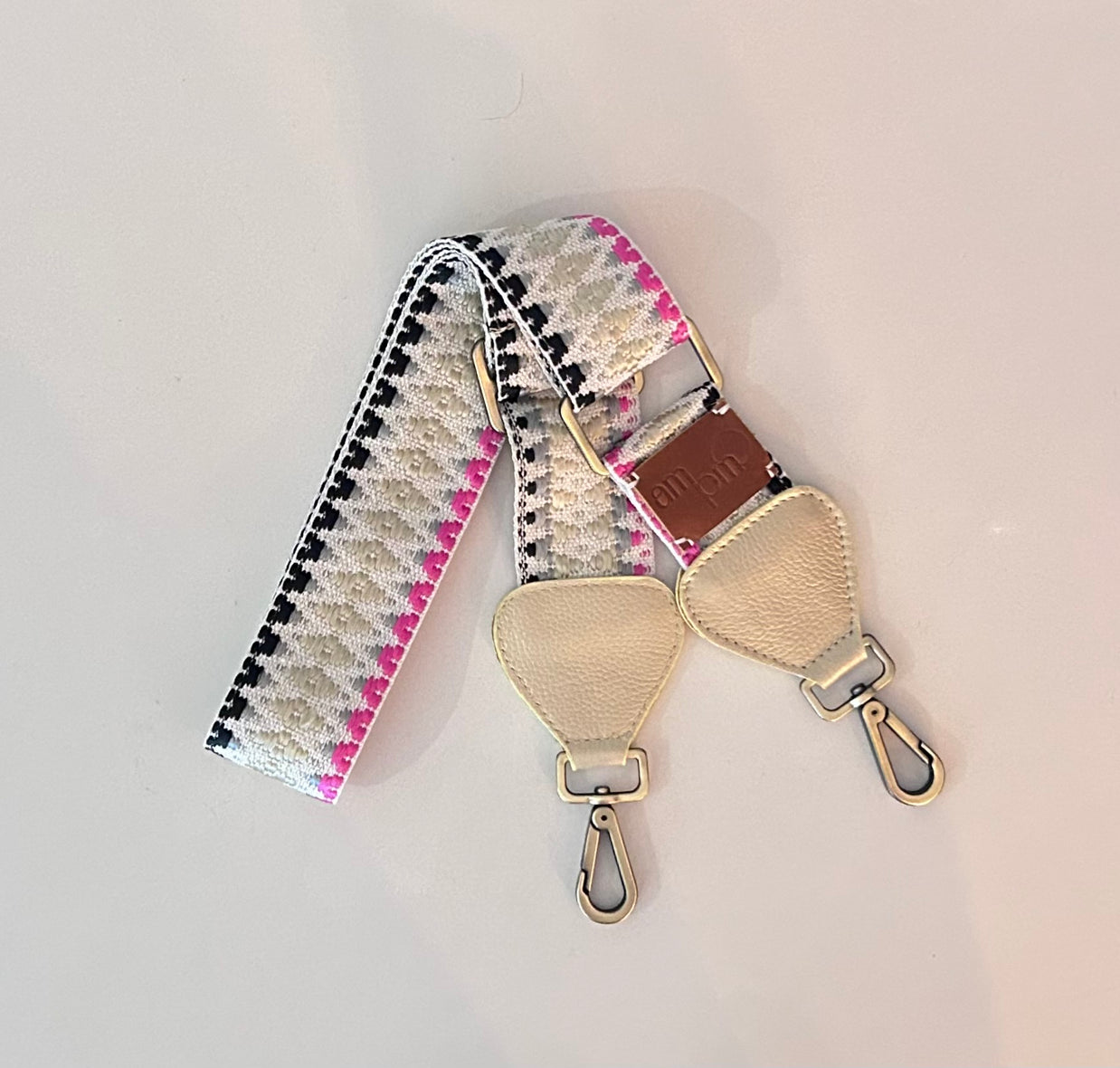 Hand-Knitted Wayuu Bag Strap - Adjustable Artisan Accessory with Genuine Leather Finish