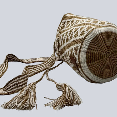 Wayuu Taupe Geometric Mochila Small Crossbody – Handwoven Beige & Taupe