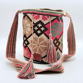 Wayuu Geometric Mochila Medium Shoulder Bag – Handwoven Coral, Brown, Green & Beige