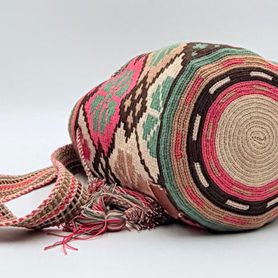 Wayuu Geometric Mochila Medium Shoulder Bag – Handwoven Coral, Brown, Green & Beige