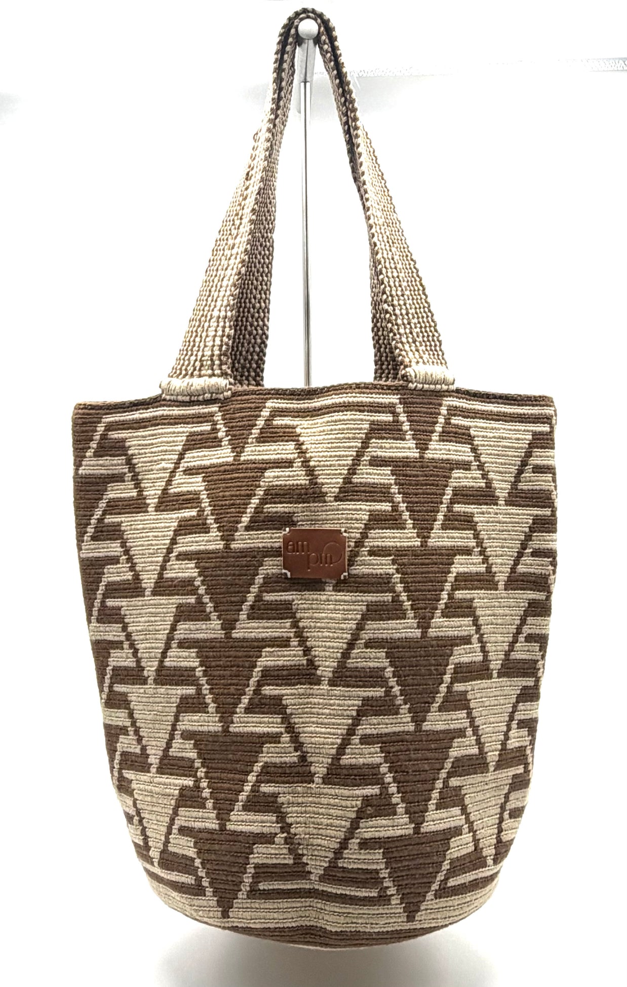 #25 Wayuu Geometric Mochilón Large Bucket Bag – Handwoven Light Brown & Beige