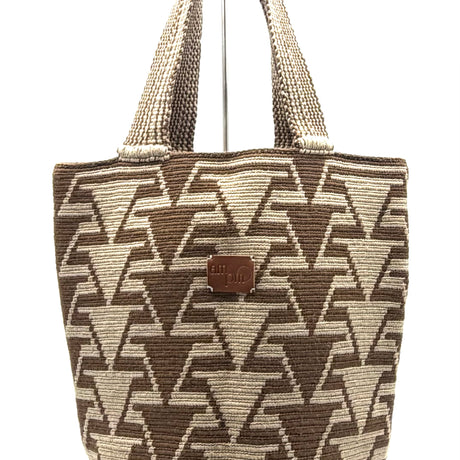 Wayuu Geometric Mochilón Large Bucket Bag – Handwoven Light Brown & Beige Tote