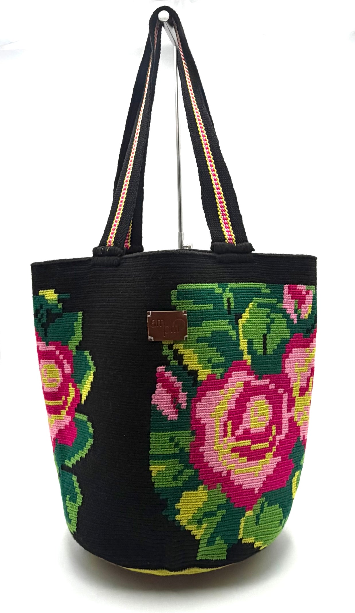 #18 Wayuu Floral Mochilón Large Bucket Bag – Handwoven Multicolor Statement Tote