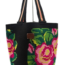 #18 Wayuu Floral Mochilón Large Bucket Bag – Handwoven Multicolor Statement Tote