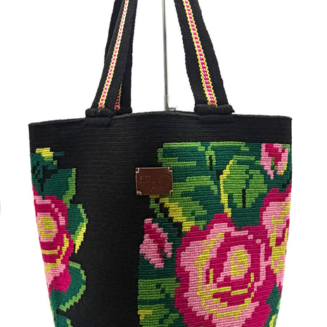Wayuu Floral Mochilón Large Bucket Bag – Handwoven Multicolor Statement Tote