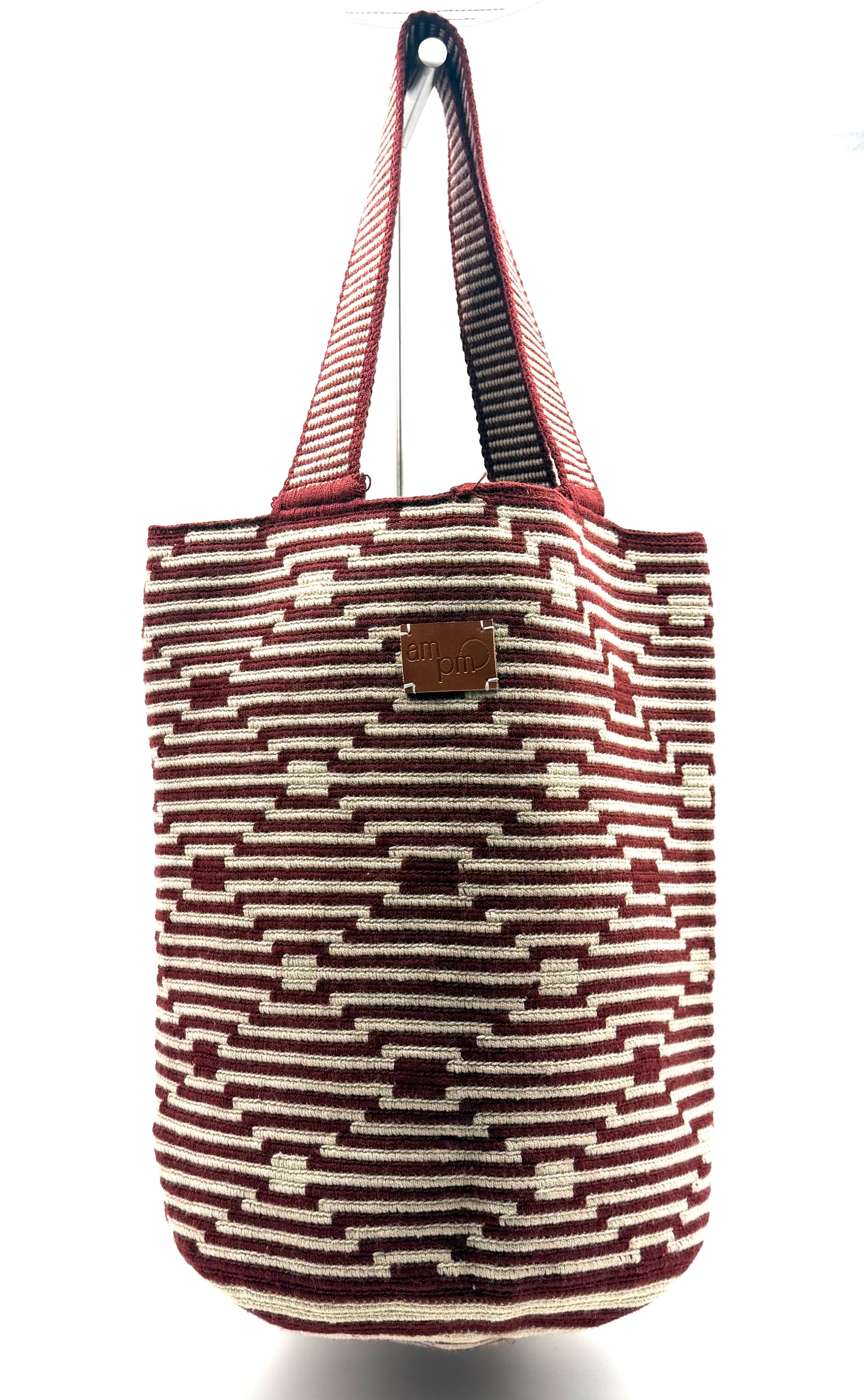 #19 Wayuu Geometric Mochilón Large Bucket Bag – Handwoven Deep Burgundy Tote