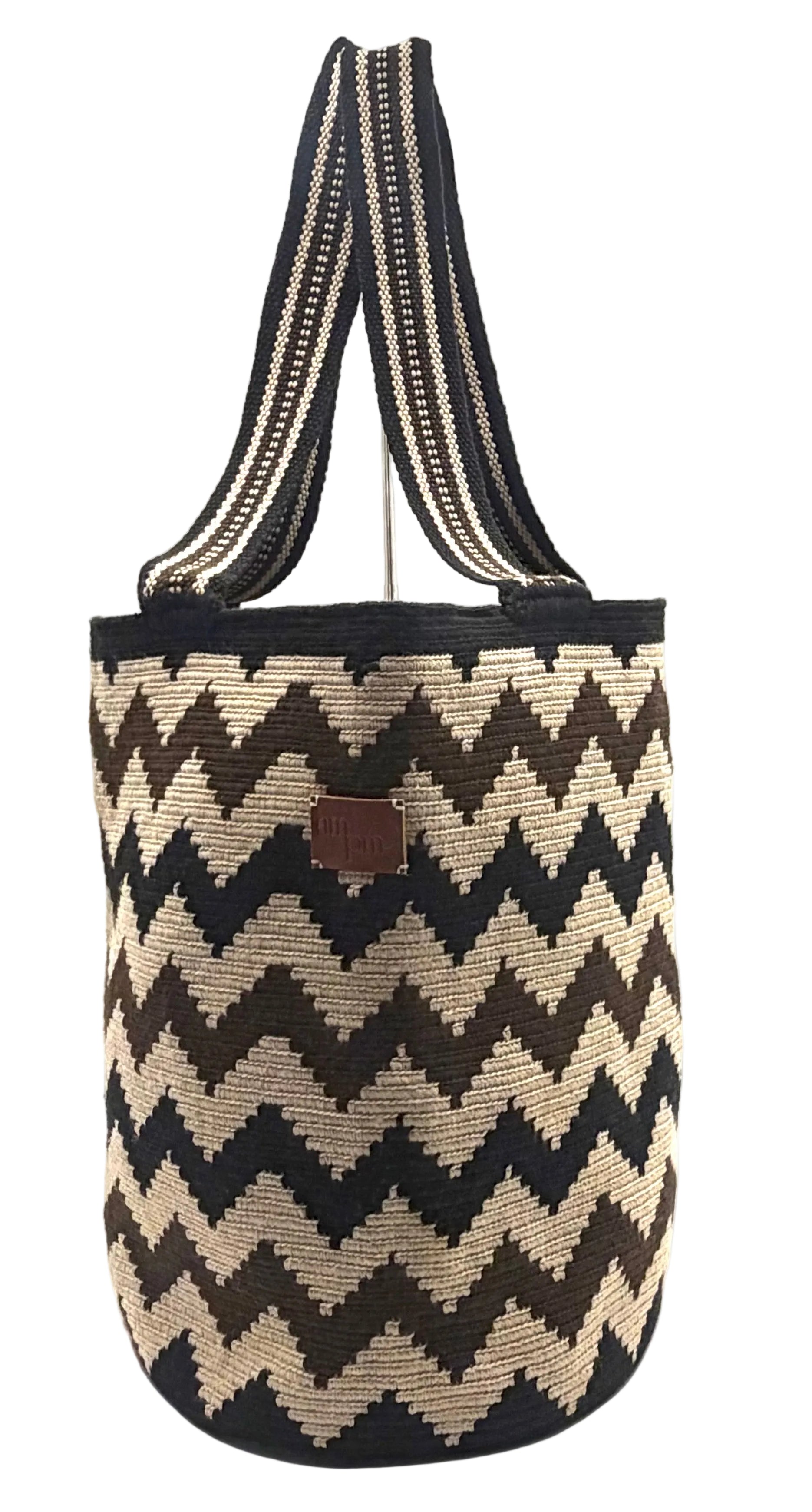 #24 Kalu Wayuu Geometric Mochilón Large Bucket Bag – Handwoven Earth Tones