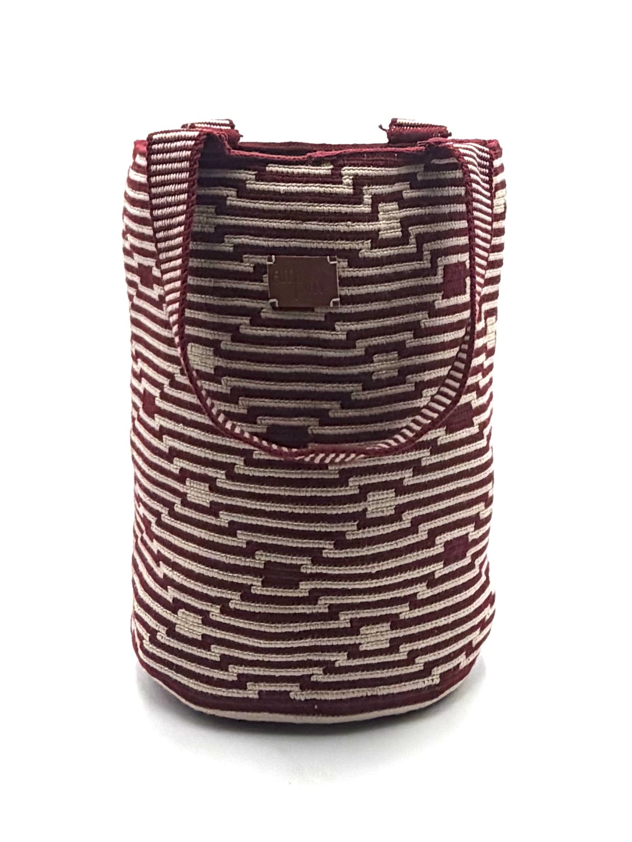 #19 Wayuu Geometric Mochilón Large Bucket Bag – Handwoven Deep Burgundy Tote