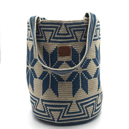 Wayuu Geometric Mochilón Large Bucket Bag – Handwoven Blue & Beige Tote