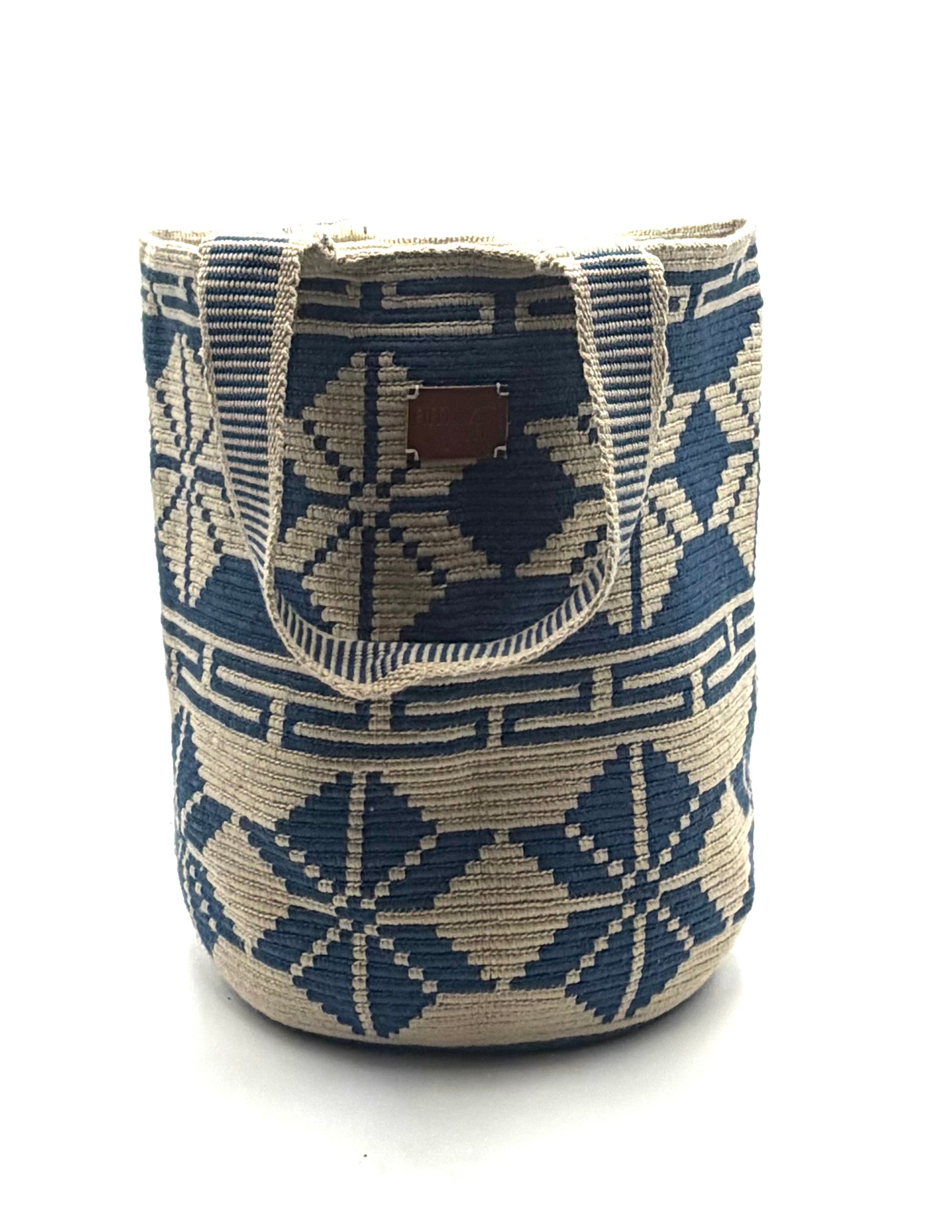 #21 Wayuu Geometric Mochilón Large Bucket Bag – Handwoven Navy Blue & Beige Tote