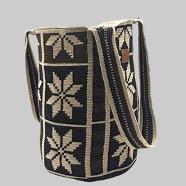 #23 Nerfi Wayuu Geometric Mochilón Large Bucket Bag – Muted Earth Tones