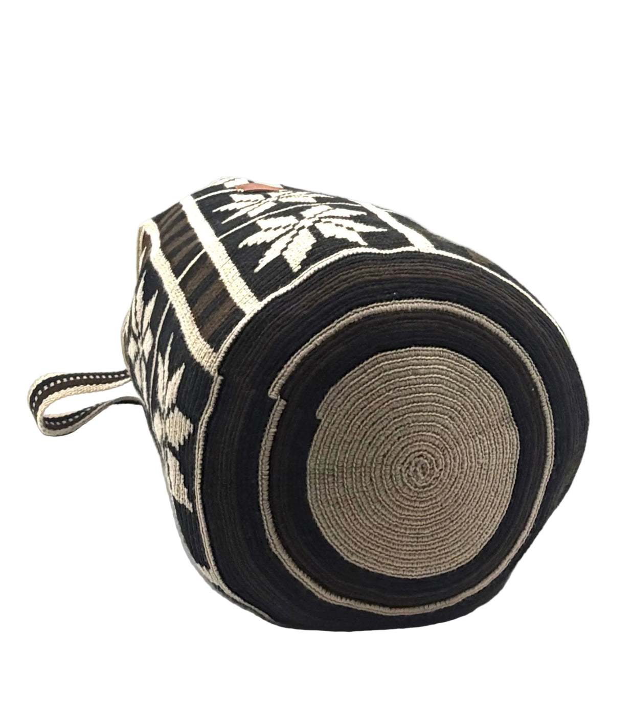#23 Nerfi Wayuu Geometric Mochilón Large Bucket Bag – Muted Earth Tones