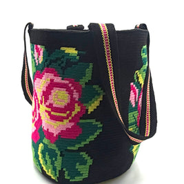 #18 Wayuu Floral Mochilón Large Bucket Bag – Handwoven Multicolor Statement Tote