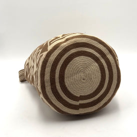 #25 Wayuu Geometric Mochilón Large Bucket Bag – Handwoven Light Brown & Beige