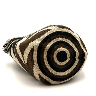 Wayuu Geometric Mochila Medium Shoulder Bag – Handwoven Black Brown & Beige