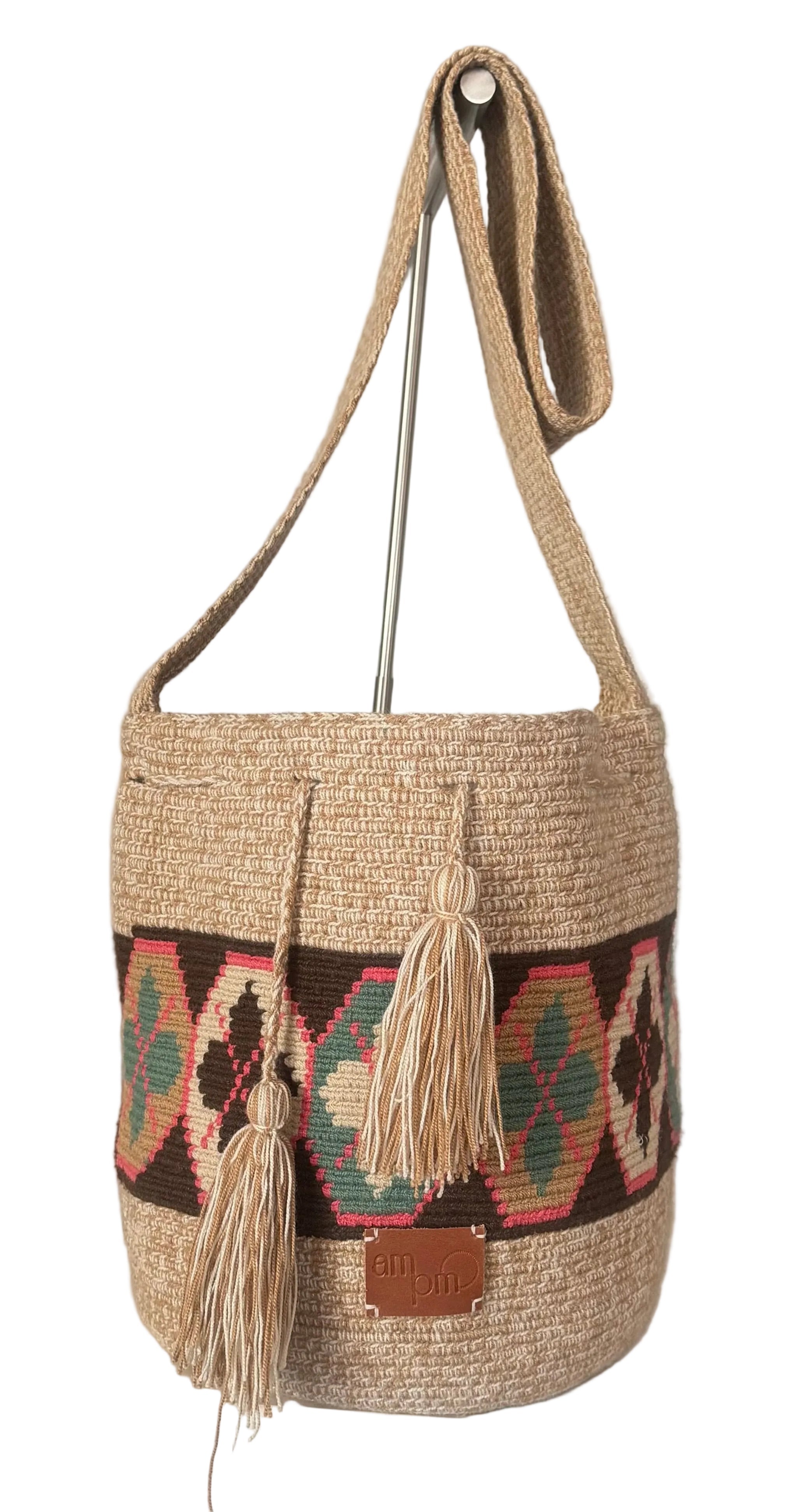 Wayuu Geometric Mochila Medium Shoulder Bag – Handwoven Earth Tone & Coral