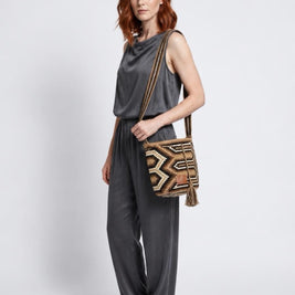 Wayuu Earth Tone Geometric Mochila Small Crossbody – Handwoven Brown Camel Black & Beige