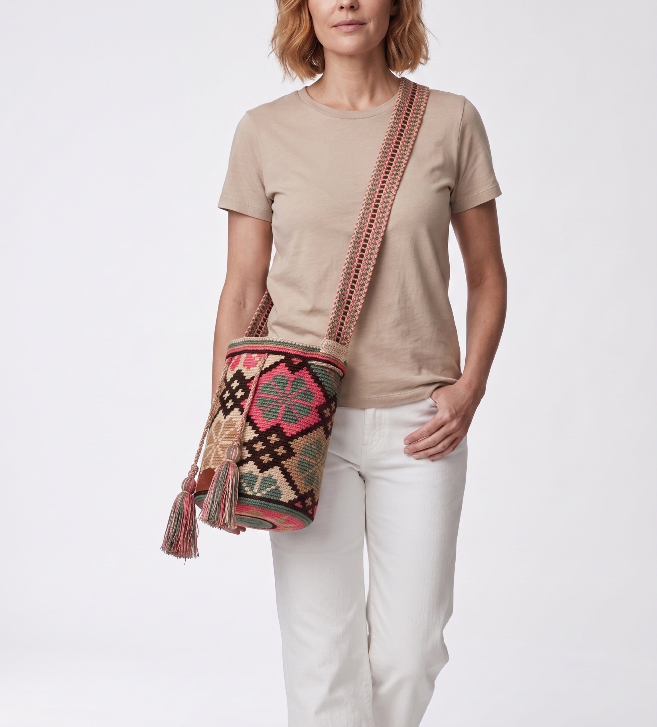 Wayuu Geometric Mochila Medium Shoulder Bag – Handwoven Coral, Brown, Green & Beige