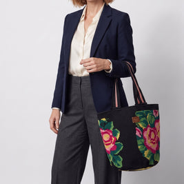 Wayuu Floral Mochilón Large Bucket Bag – Handwoven Multicolor Statement Tote