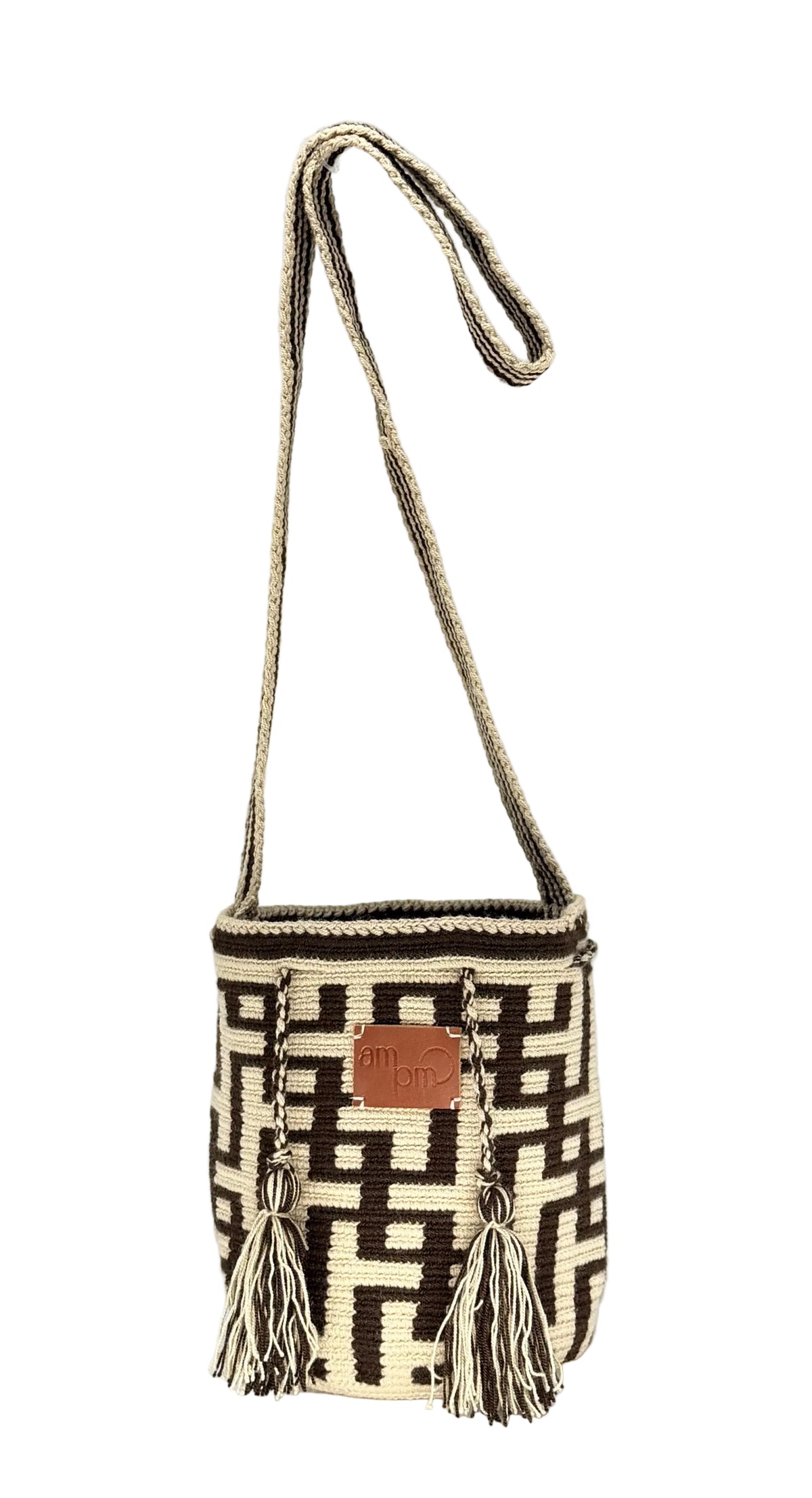 Small Handwoven Wayuu Mochila Bag – Espresso Grid