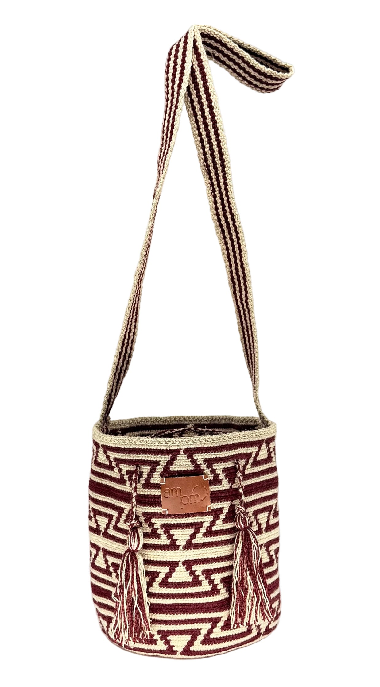 Small Handwoven Wayuu Mochila Bag – Burgundy Maze