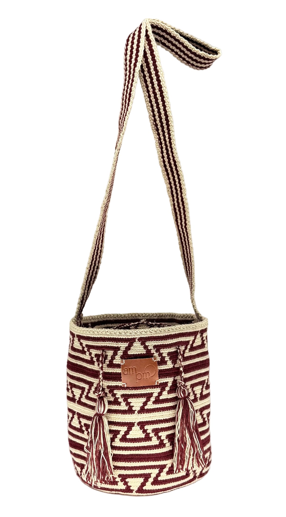 Small Handwoven Wayuu Mochila Bag – Burgundy Maze