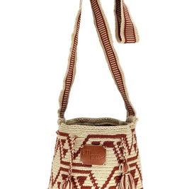 Small Handwoven Wayuu Mochila Bag – Terracotta Peak