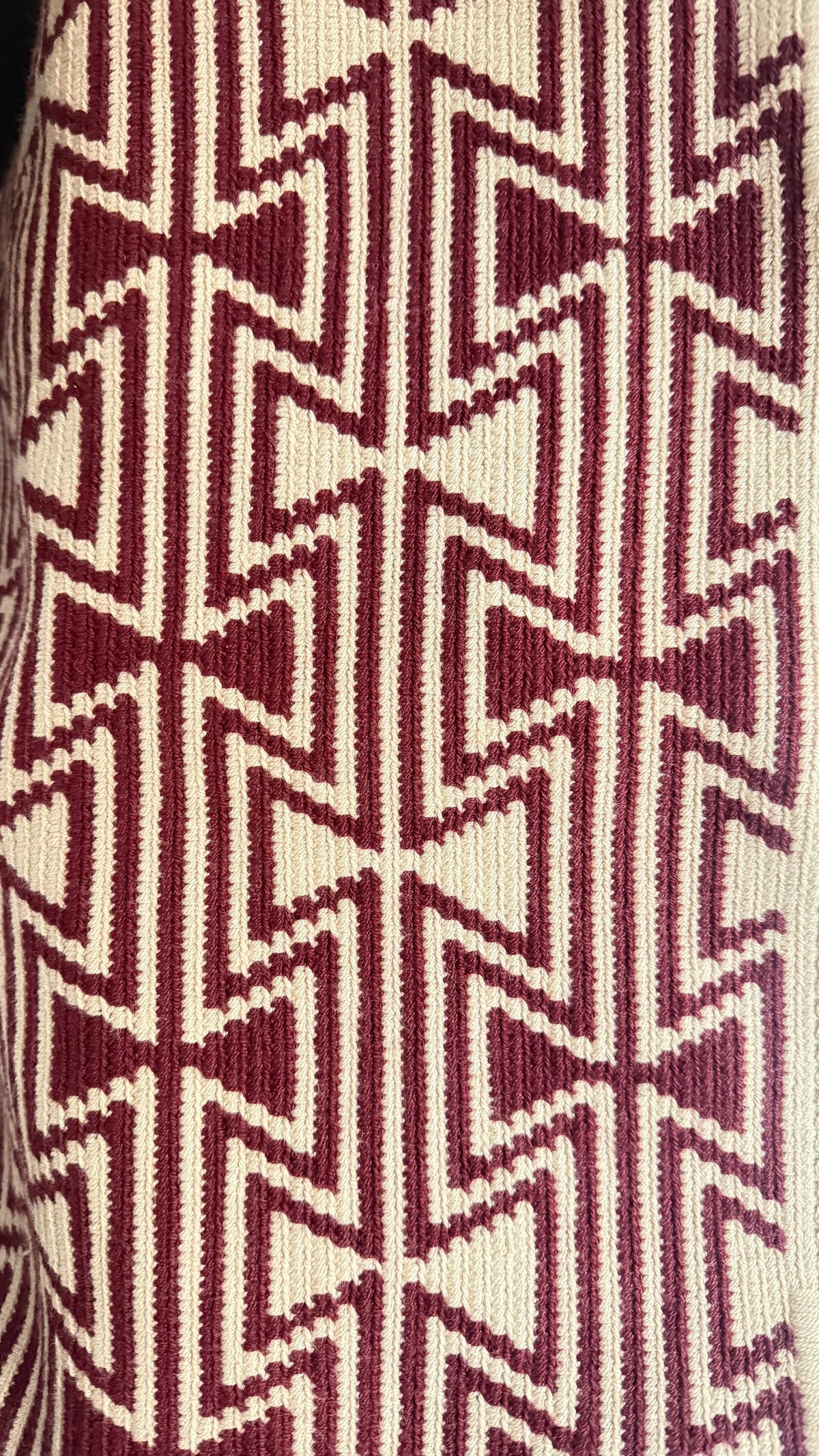 Wayuu Handwoven Tote Bag – Burgundy Zig-Zag
