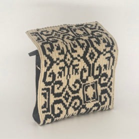 Black Leather & Handwoven Wayuu Scroll Crossbody Bag – Black & Cream