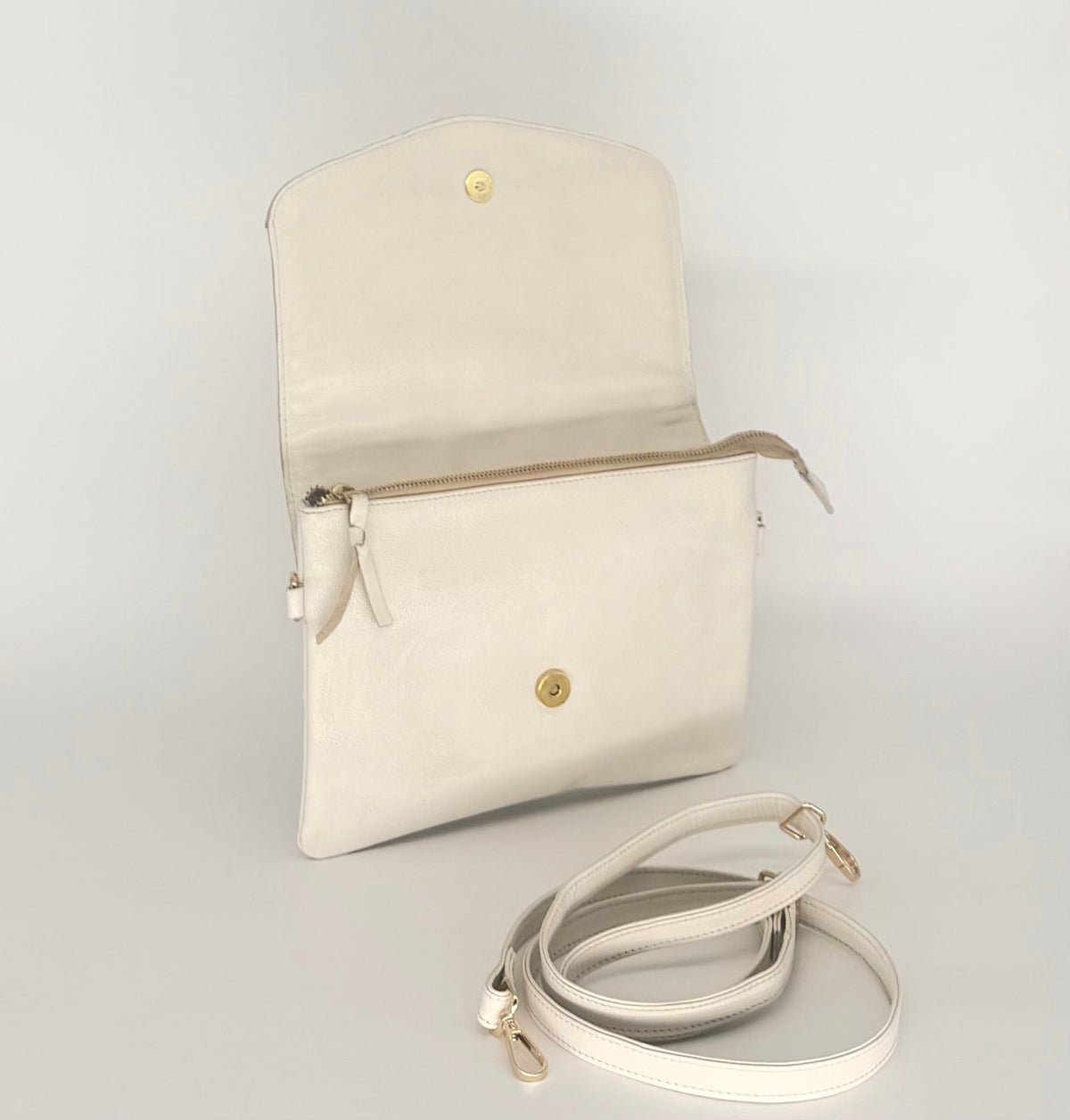 Cream Leather & Handwoven Wayuu Blue Geometric Envelope Crossbody Bag
