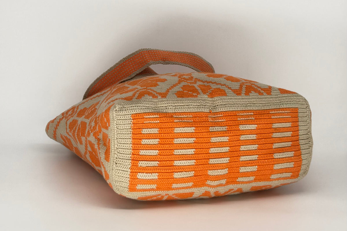 Wayuu Handwoven Tote Bag – Orange & Cream Diamond Lattice
