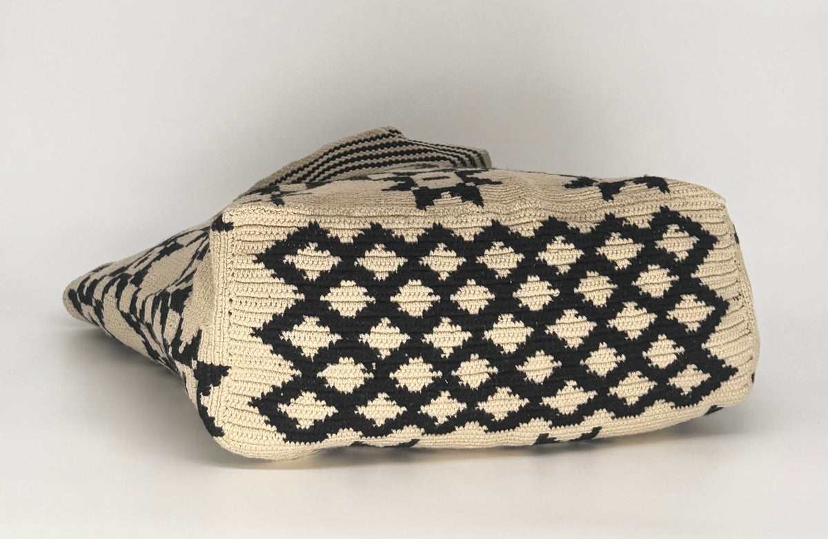 Wayuu Handwoven Tote Bag – Slate Indigo Blue & Cream Star Grid