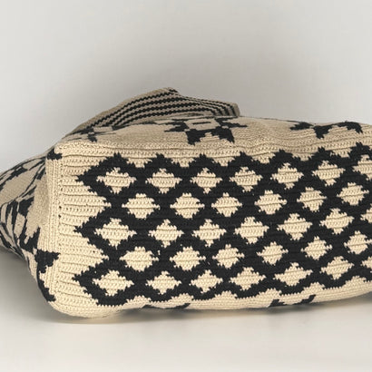 Wayuu Handwoven Tote Bag – Slate Indigo Blue & Cream Star Grid