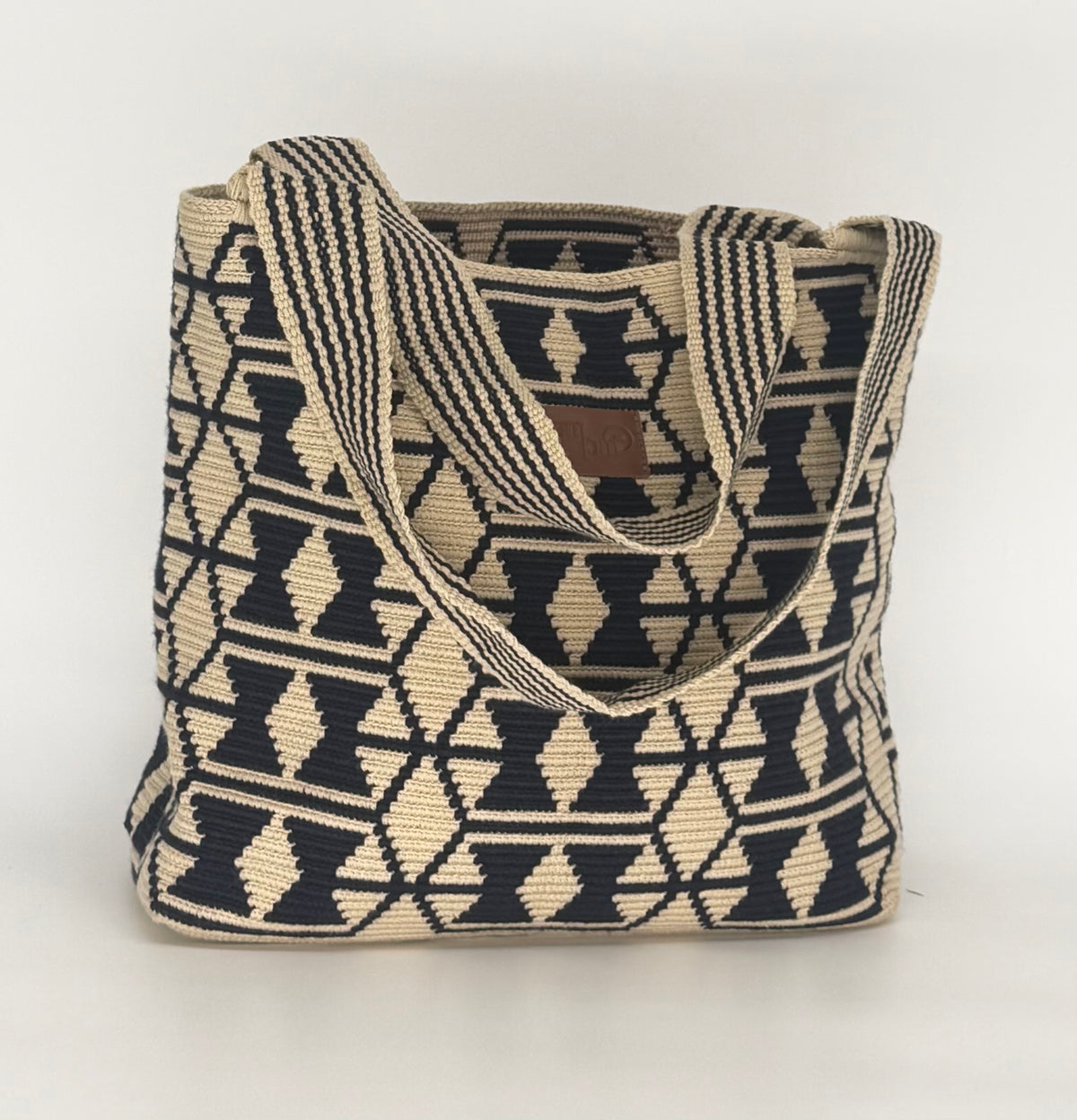 Wayuu Handwoven Tote Bag – Denim Blue Diamond Lattice Cross Motif