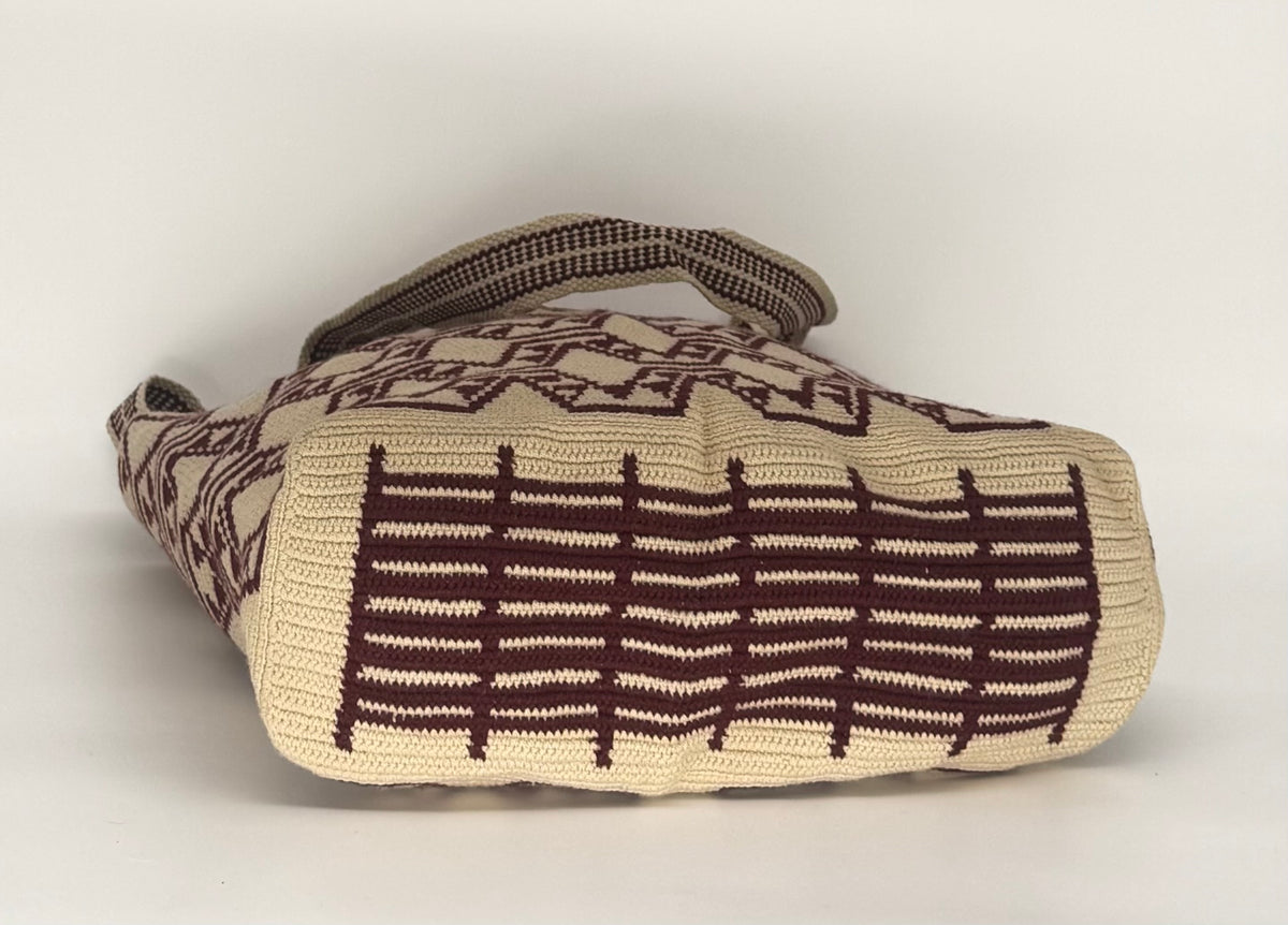 Wayuu Handwoven Tote Bag – Deep Burgundy / Maroon & Cream Chevron Wave