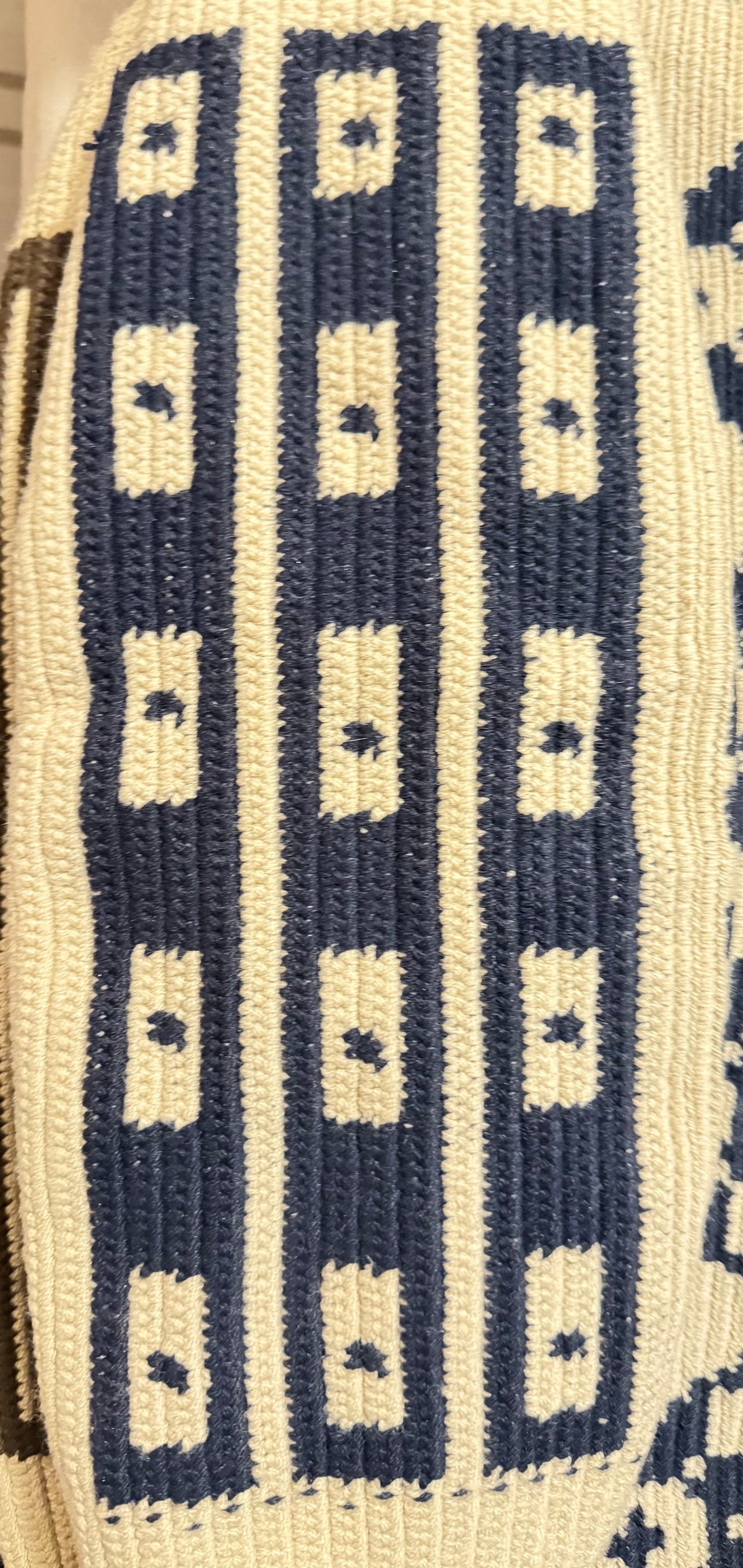 Wayuu Woven Rectangular Tote Bag – Black Concentric Lattice