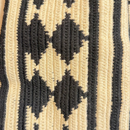 Wayuu Handwoven Tote Bag – Black & Cream Zig-Zag