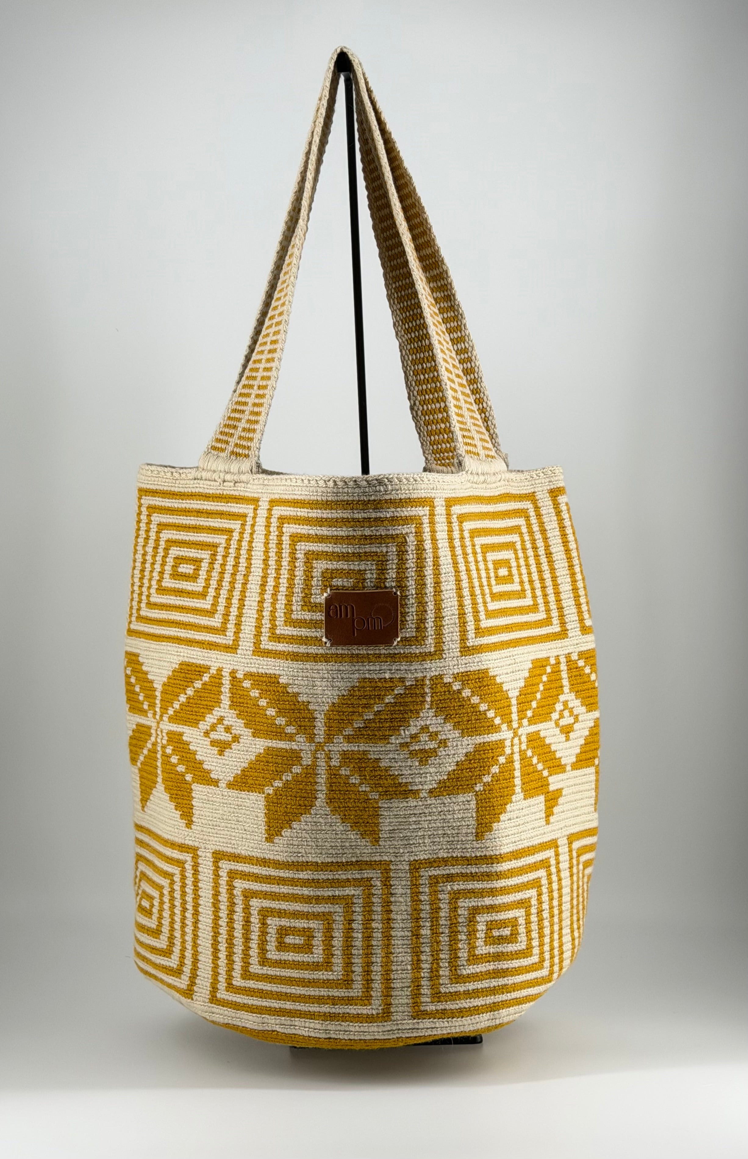 Ninfa Wayuu Mochilon Bag – Neutral Floral & Geometric Handwoven Bag