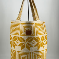 Ninfa Wayuu Mochilon Bag – Neutral Floral & Geometric Handwoven Bag